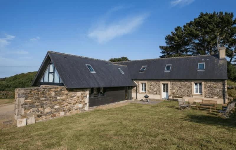Large Farmhouse With Garden And Sea View For 8 People Locquenole Exterior photo